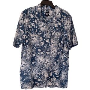 GAP Blue and White Casual Button Down Shirt